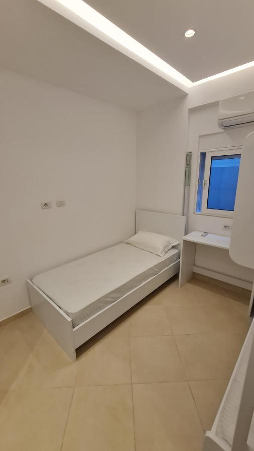 Sea And City View Apartment ساراندا المظهر الخارجي الصورة