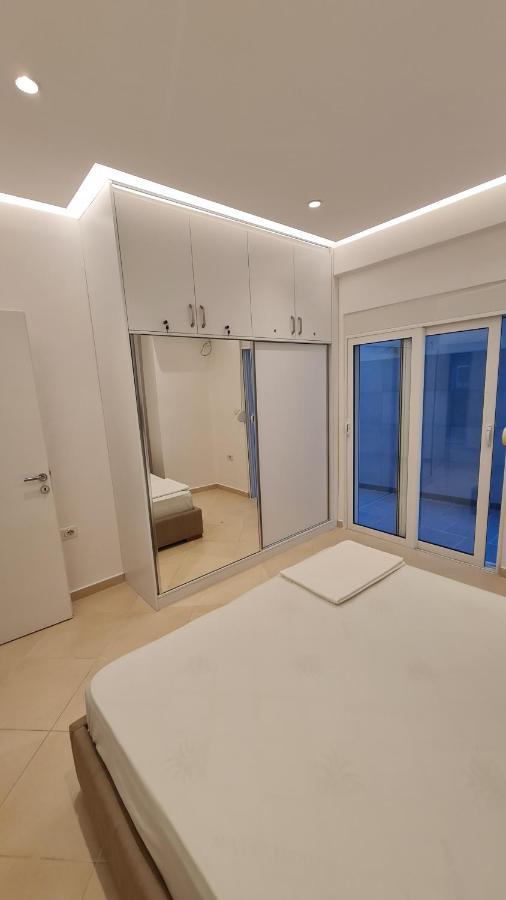 Sea And City View Apartment ساراندا المظهر الخارجي الصورة